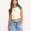 Beach Club Babe Kurzarm-T-Shirt Beach Club Babe Kurzarm-T-Shirt