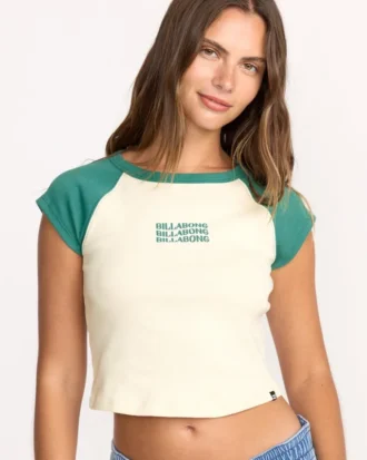Beach Club Babe Kurzarm-T-Shirt