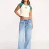 Beach Club Babe Kurzarm-T-Shirt Beach Club Babe Kurzarm-T-Shirt