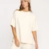 Cass Kurzarm-Shorts-Oberteil Cass Kurzarm-Shorts-Oberteil