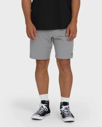 Crossfire Submersible 19″ Hybrid-Shorts