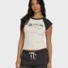 Des Tropic Kurzarm-Raglan-Oberteil mit Shorts