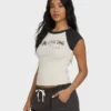 Des Tropic Kurzarm-Raglan-Oberteil mit Shorts