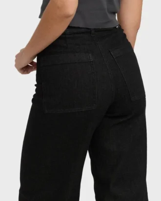 Free Fall Hose mit hoher Taille