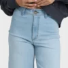 Free Fall Denim-Hose mit hoher Taille Free Fall Denim-Hose mit hoher Taille
