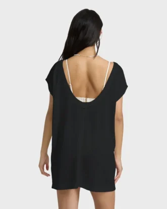 Hallow Wave Mini-Kleid mit kurzen Shorts