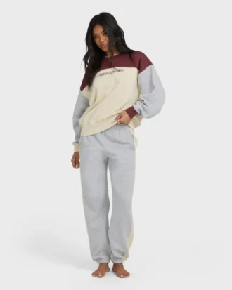 Holen Sie sich das Kendal Sweatshirt mit Rundhalsausschnitt