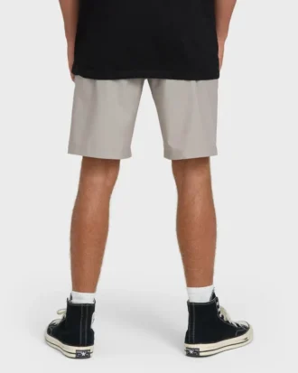 Primary Submersible 19″ Hybrid-Shorts