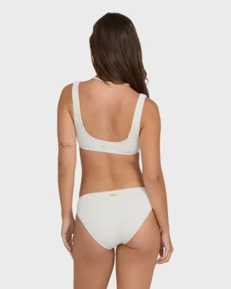 Sommer-Bikinioberteil mit tiefem U-Ausschnitt