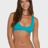 Sommer-Bikinioberteil mit tiefem U-Ausschnitt Sommer-Bikinioberteil mit tiefem U-Ausschnitt