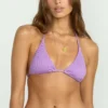 Sommerliches Bikini-Oberteil mit vielen Dreiecken Sommerliches Bikini-Oberteil mit vielen Dreiecken