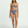 Sommerliches Rio-Bandeau-Bikinioberteil mit breiten Streifen Sommerliches Rio-Bandeau-Bikinioberteil mit breiten Streifen