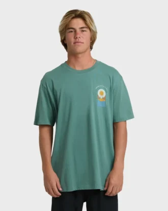 Sun Down Adventure Division Premium-T-Shirt mit kurzen Ärmeln