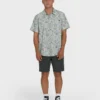 Sundays Lounge Kurzarm-Webhemd mit Shorts Sundays Lounge Kurzarm-Webhemd mit Shorts