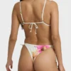 Sunny Shore Dippi Skimpy Bikinihose mit seitlichen Bändern Sunny Shore Dippi Skimpy Bikinihose mit seitlichen Bändern