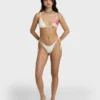 Sunny Shore Tall Slide Triangle Bikini-Oberteil Sunny Shore Tall Slide Triangle Bikini-Oberteil
