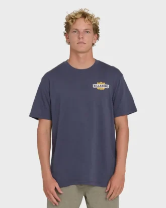 Walled Premium-Shorts-T-Shirt aus Strick mit kurzen Ärmeln